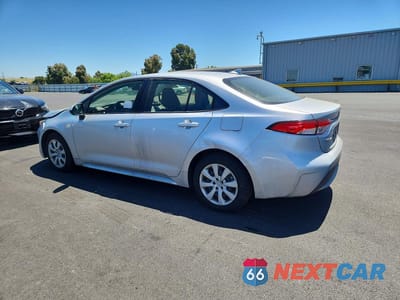 Drugie zdjęcie samochodu z przodu: 2020 TOYOTA COROLLA LE VIN:JTDEPRAE8LJ043113 - miniatura
