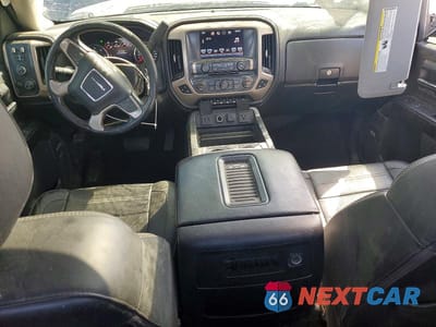 Zdjęcie 8 z 12 samochodu: 2016 GMC SIERRA K1500 DENALI VIN:3GTU2PEC5GG311162 - miniatura