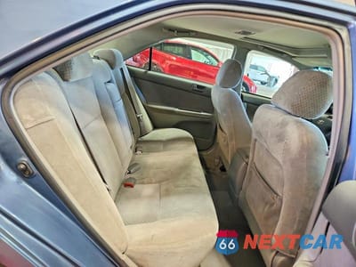 Zdjęcie 10 z 12 samochodu: 2004 TOYOTA CAMRY LE VIN:4T1BE32K44U913882 - miniatura
