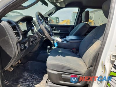 Zdjęcie 7 z 12 samochodu: 2021 RAM 2500 TRADESMAN VIN:3C6UR5CL8MG695203 - miniatura