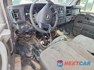 Zdjęcie 8 z 14 samochodu: 2015 CHEVROLET EXPRESS G3500 VIN:1GB3G4CG9F1286446 - miniatura