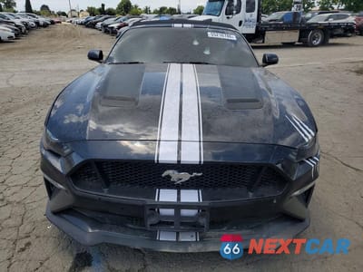 Piąte zdjęcie samochodu w środku: 2020 FORD MUSTANG GT VIN:1FATP8FF9L5130763 - miniatura