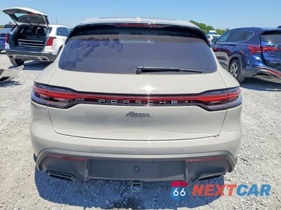 Zdjęcie 6 z 14 samochodu: 2022 PORSCHE MACAN VIN:WP1AA2A55NLB08898 - miniatura
