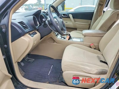 Zdjęcie 7 z 13 samochodu: 2013 TOYOTA HIGHLANDER PLUS VIN:5TDZA3EH0DS034334 - miniatura