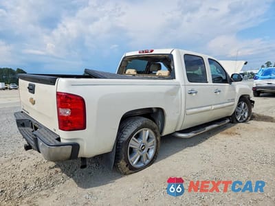 Trzecie zdjęcie samochodu z tyłu: 2013 CHEVROLET SILVERADO C1500 LT VIN:3GCPCSE04DG223492 - miniatura