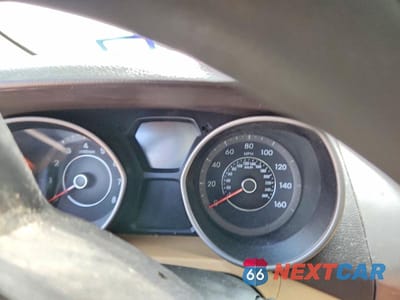 Zdjęcie 9 z 12 samochodu: 2013 HYUNDAI ELANTRA GLS VIN:5NPDH4AE0DH295783 - miniatura