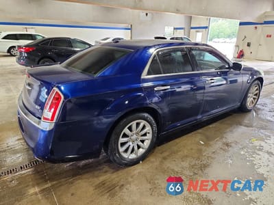Trzecie zdjęcie samochodu z tyłu: 2013 CHRYSLER 300C VIN:2C3CCAET9DH577757 - miniatura