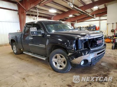 Czwarte zdjęcie samochodu z boku: 2011 GMC SIERRA K1500 SLT VIN:1GTR2WE36BZ435319 - miniatura