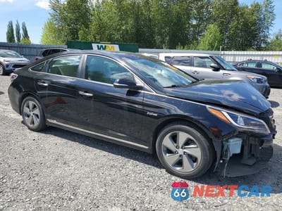 Czwarte zdjęcie samochodu z boku: 2016 HYUNDAI SONATA PLUG-IN HYBRID LIMITED VIN:KMHE54L28GA023568 - miniatura