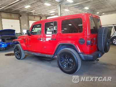 Drugie zdjęcie samochodu z przodu: 2021 JEEP WRANGLER UNLIMITED SAHARA VIN:1C4HJXEN6MW736540 - miniatura