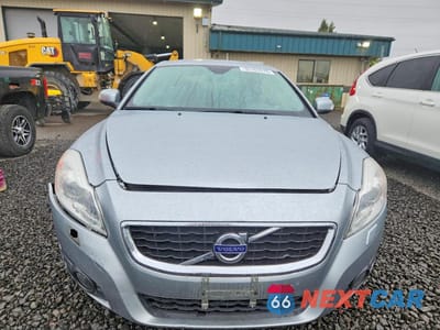 Piąte zdjęcie samochodu w środku: 2011 VOLVO C70 T5 VIN:YV1672MC4BJ107131 - miniatura