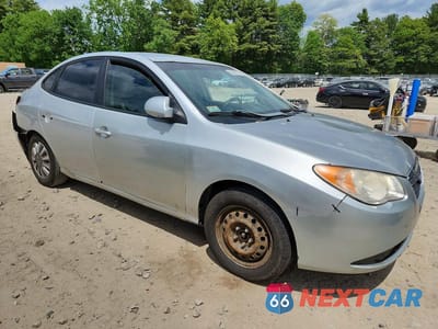 Czwarte zdjęcie samochodu z boku: 2008 HYUNDAI ELANTRA GLS VIN:KMHDU46D08U456989 - miniatura
