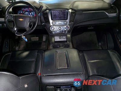 Zdjęcie 8 z 13 samochodu: 2018 CHEVROLET SUBURBAN K1500 LT VIN:1GNSKHKC8JR357682 - miniatura