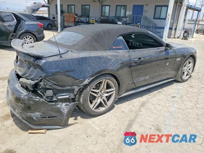 Trzecie zdjęcie samochodu z tyłu: 2020 FORD MUSTANG GT VIN:1FATP8FF9L5130763 - miniatura
