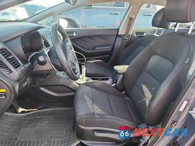 Zdjęcie 7 z 13 samochodu: 2016 KIA FORTE LX VIN:KNAFK4A68G5613055 - miniatura