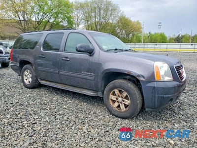 Czwarte zdjęcie samochodu z boku: 2010 GMC YUKON XL K1500 SLT VIN:1GKUKKE35AR239149 - miniatura