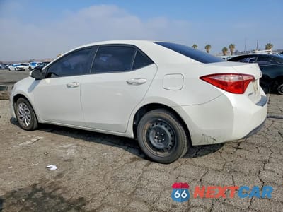Drugie zdjęcie samochodu z przodu: 2018 TOYOTA COROLLA LE VIN:5YFBURHE8JP790236 - miniatura