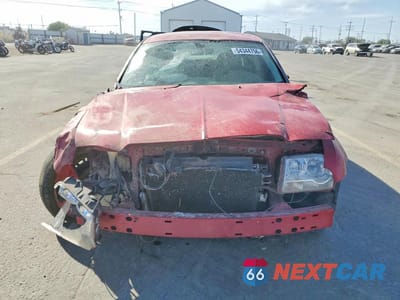 Piąte zdjęcie samochodu w środku: 2010 CHRYSLER 300 TOURING VIN:2C3CA5CVXAH282034 - miniatura
