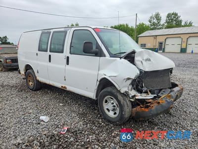 Czwarte zdjęcie samochodu z boku: 2007 CHEVROLET EXPRESS G2500 VIN:1GCGG25VX71168808 - miniatura