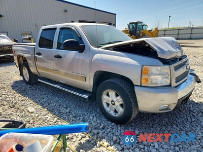 Czwarte zdjęcie samochodu z boku: 2007 CHEVROLET SILVERADO K1500 CREW CAB VIN:3GCEK13M87G503494 - miniatura