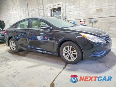 Czwarte zdjęcie samochodu z boku: 2014 HYUNDAI SONATA GLS VIN:5NPEB4AC7EH839119 - miniatura