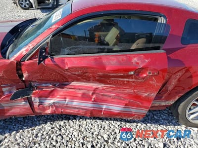 Zdjęcie 7 z 12 samochodu: 2006 FORD MUSTANG GT VIN:1ZVHT82HX65168054 - miniatura