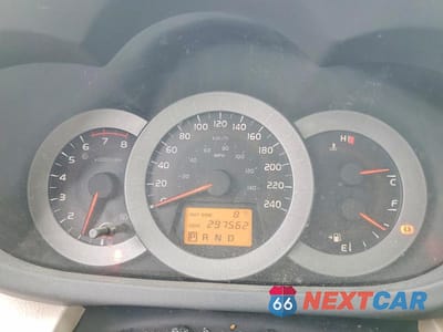 Zdjęcie 9 z 12 samochodu: 2007 TOYOTA RAV4 LIMITED VIN:JTMBK34V175014870 - miniatura