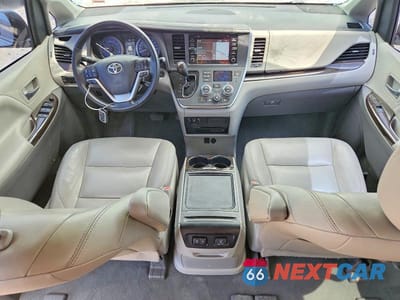 Zdjęcie 8 z 13 samochodu: 2019 TOYOTA SIENNA XLE PREMIUM 8-PASSENGER VIN:5TDYZ3DC6KS995012 - miniatura