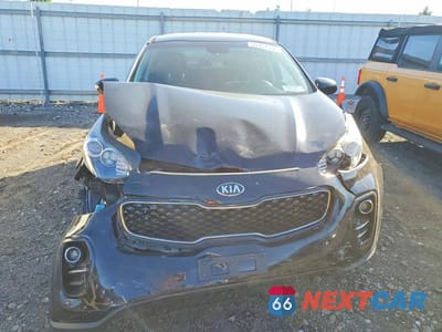 Piąte zdjęcie samochodu w środku: 2019 KIA SPORTAGE LX VIN:KNDPMCAC8K7502973 - miniatura
