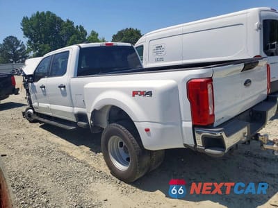 Trzecie zdjęcie samochodu z tyłu: 2024 FORD F350 SUPER DUTY VIN:1FT8W3DT8RED41623 - miniatura