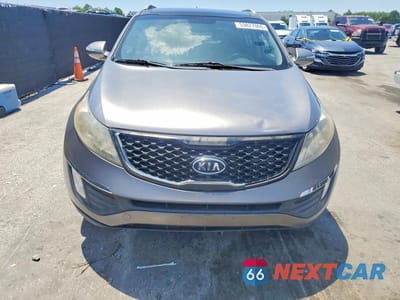 Piąte zdjęcie samochodu w środku: 2011 KIA SPORTAGE SX VIN:KNDPCCA65B7111230 - miniatura