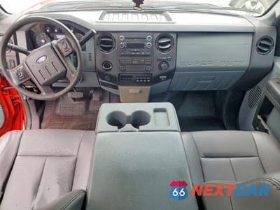 Zdjęcie 8 z 12 samochodu: 2015 FORD F550 SUPER DUTY VIN:1FD0X5GT9FEB33193 - miniatura