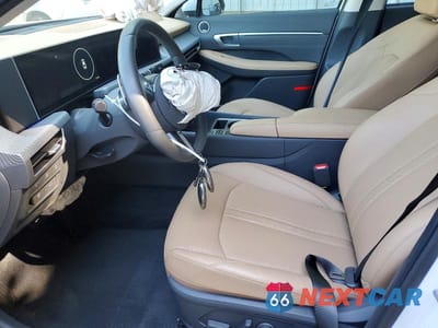 Zdjęcie 7 z 12 samochodu: 2025 HYUNDAI SONATA HYBRID LIMITED VIN:KMHL54JJ0SA128924 - miniatura
