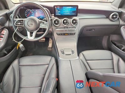 Zdjęcie 8 z 13 samochodu: 2022 MERCEDES-BENZ GLC 300 4MATIC VIN:W1N0G8EB0NV400003 - miniatura
