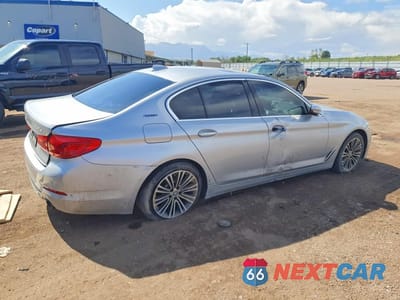Trzecie zdjęcie samochodu z tyłu: 2018 BMW 530E VIN:WBAJA9C54JB252883 - miniatura