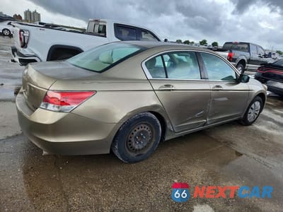 Trzecie zdjęcie samochodu z tyłu: 2010 HONDA ACCORD LX VIN:1HGCP2F36AA163805 - miniatura