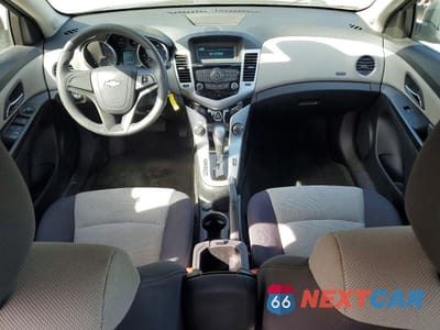 Zdjęcie 8 z 13 samochodu: 2014 CHEVROLET CRUZE LS VIN:1G1PA5SG9E7227245 - miniatura