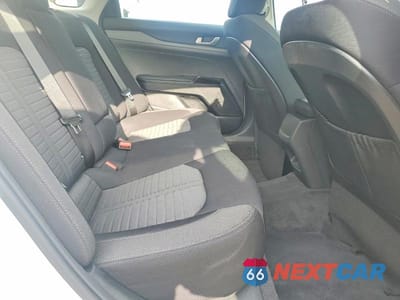 Zdjęcie 10 z 12 samochodu: 2026 KIA K5 LXS VIN:KNAG24J71T5427252 - miniatura