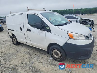 Czwarte zdjęcie samochodu z boku: 2015 NISSAN NV200 DELIVERY VAN VIN:3N6CM0KN5FK717244 - miniatura