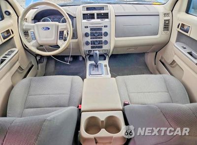 Zdjęcie 8 z 12 samochodu: 2009 FORD ESCAPE XLT VIN:1FMCU93G19KA38087 - miniatura