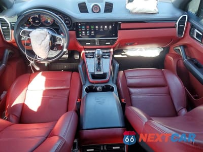 Zdjęcie 8 z 14 samochodu: 2022 PORSCHE CAYENNE S VIN:WP1AB2AY7NDA31761 - miniatura