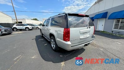Trzecie zdjęcie samochodu z tyłu: 2014 GMC YUKON XL SLT VIN:1GKS1KE0XER188706 - miniatura