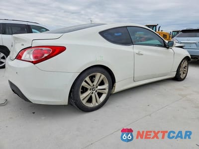 Trzecie zdjęcie samochodu z tyłu: 2012 HYUNDAI GENESIS COUPE 3.8L VIN:KMHHU6KH3CU068315 - miniatura