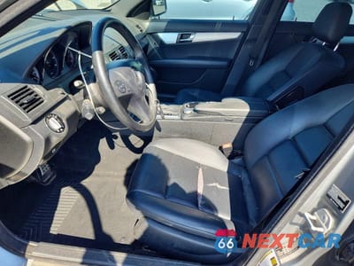 Zdjęcie 7 z 12 samochodu: 2009 MERCEDES-BENZ C 300 4MATIC VIN:WDDGF81X59F232620 - miniatura