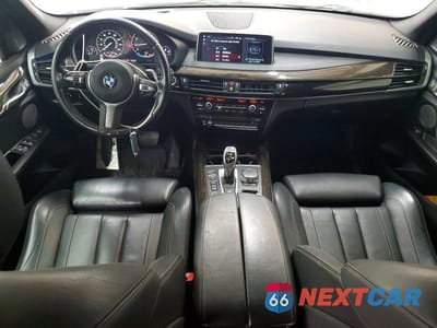 Zdjęcie 8 z 13 samochodu: 2018 BMW X5 XDRIVE35I VIN:5UXKR0C55JL070517 - miniatura