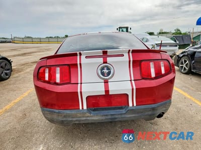 Zdjęcie 6 z 13 samochodu: 2010 FORD MUSTANG VIN:1ZVBP8AN1A5165277 - miniatura