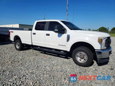 Czwarte zdjęcie samochodu z boku: 2018 FORD F250 SUPER DUTY VIN:1FT7W2BT5JEB16217 - miniatura