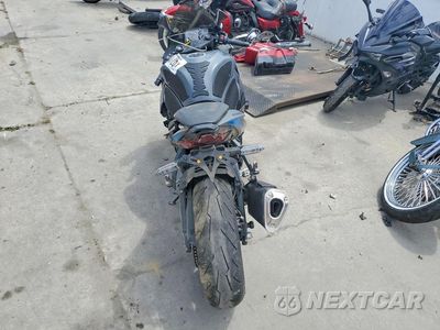 Czwarte zdjęcie samochodu z boku: 2025 KAWASAKI ZX636 K VIN:JKBZXJJ1XSA022543 - miniatura