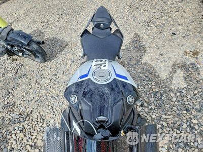 Piąte zdjęcie samochodu w środku: 2024 YAMA YZFR1M VIN:JYARN67E0RA000693 - miniatura