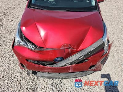 Zdjęcie 11 z 12 samochodu: 2017 TOYOTA PRIUS THREE VIN:JTDKARFU7H3544395 - miniatura